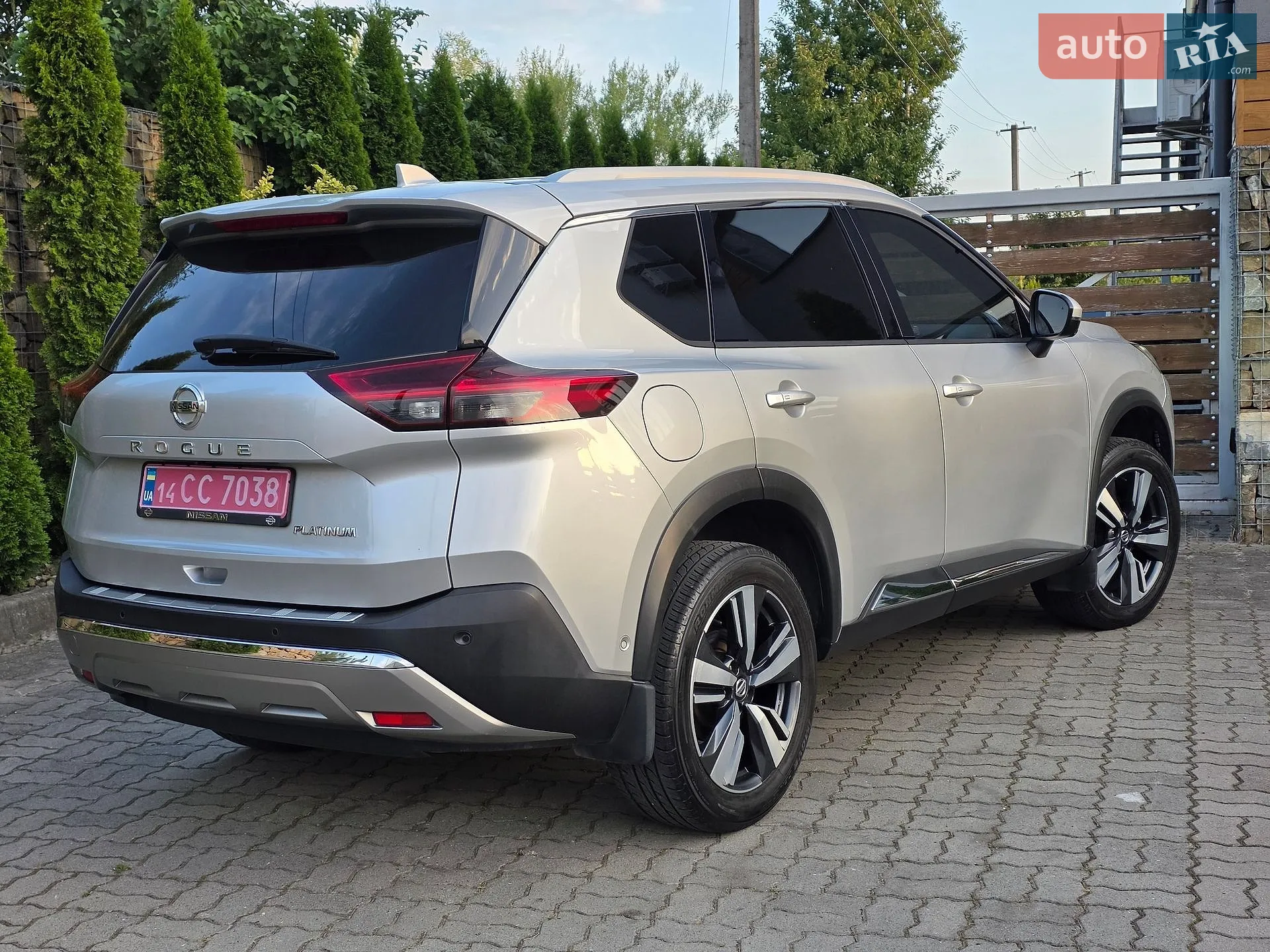 2021 Nissan Rogue - мініатюра 14