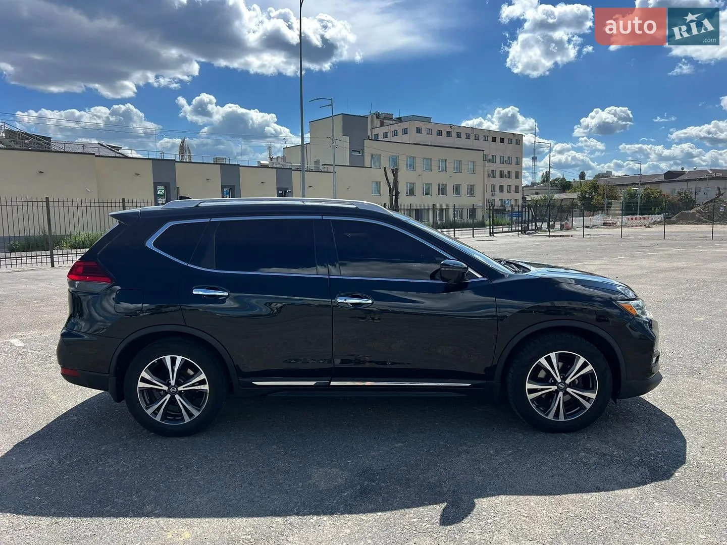 2017 Nissan Rogue - мініатюра 8