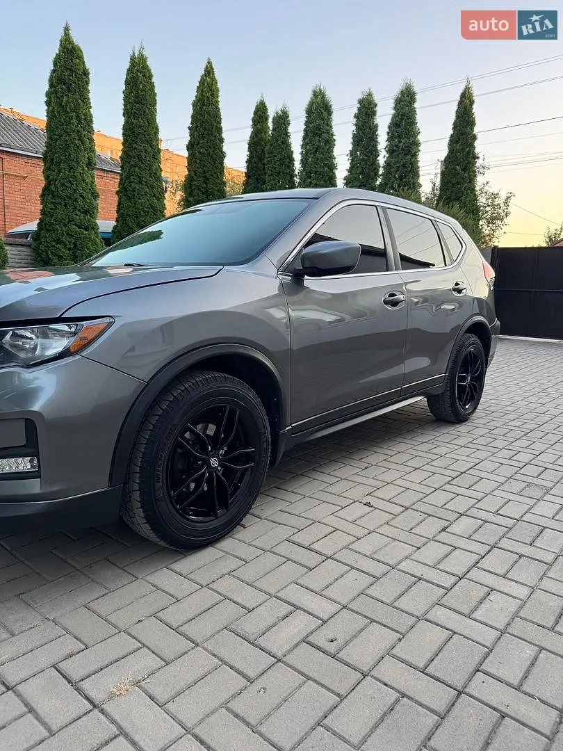 2017 Nissan Rogue - мініатюра 2