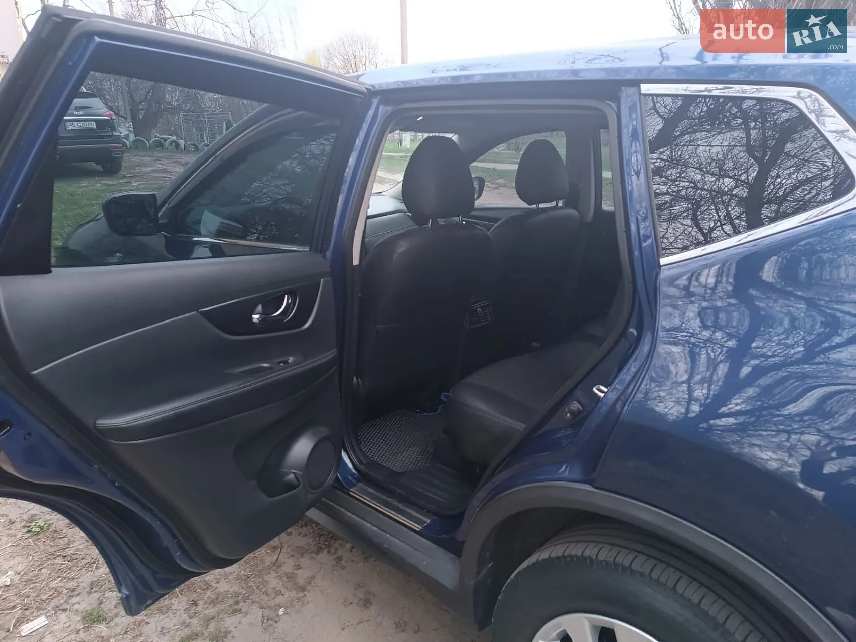 2017 Nissan Rogue - мініатюра 4