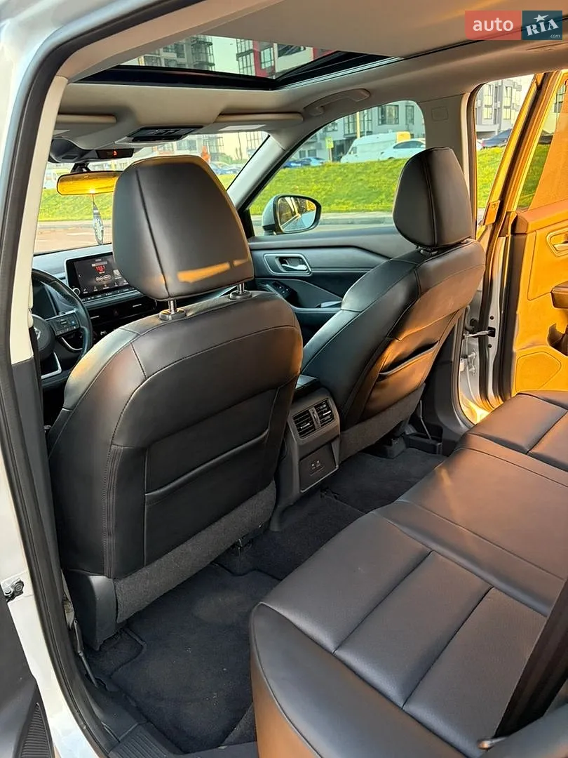 2021 Nissan Rogue - мініатюра 16