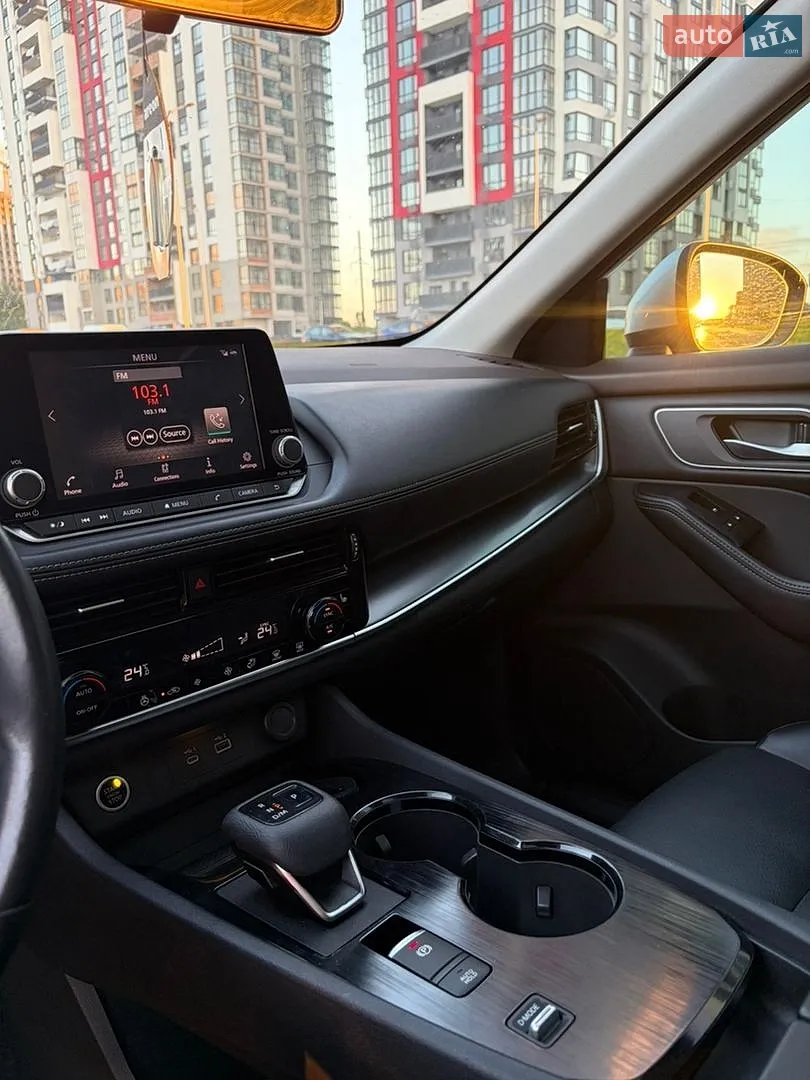 2021 Nissan Rogue - мініатюра 17