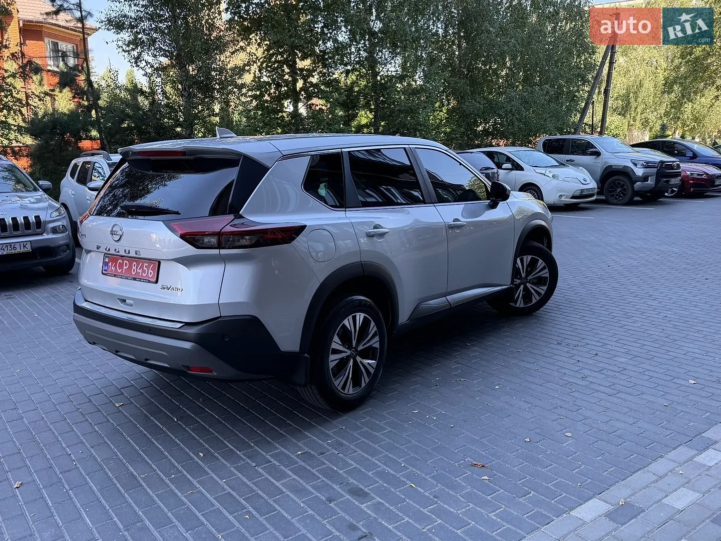 2022 Nissan Rogue - мініатюра 9