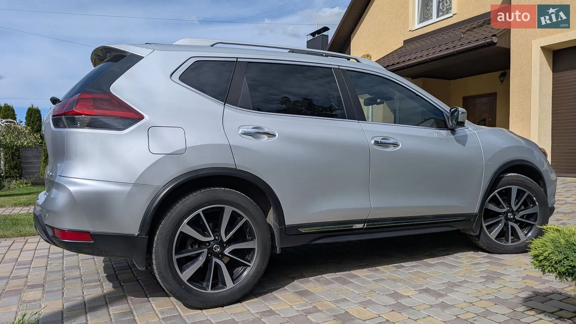 2018 Nissan Rogue - мініатюра 4