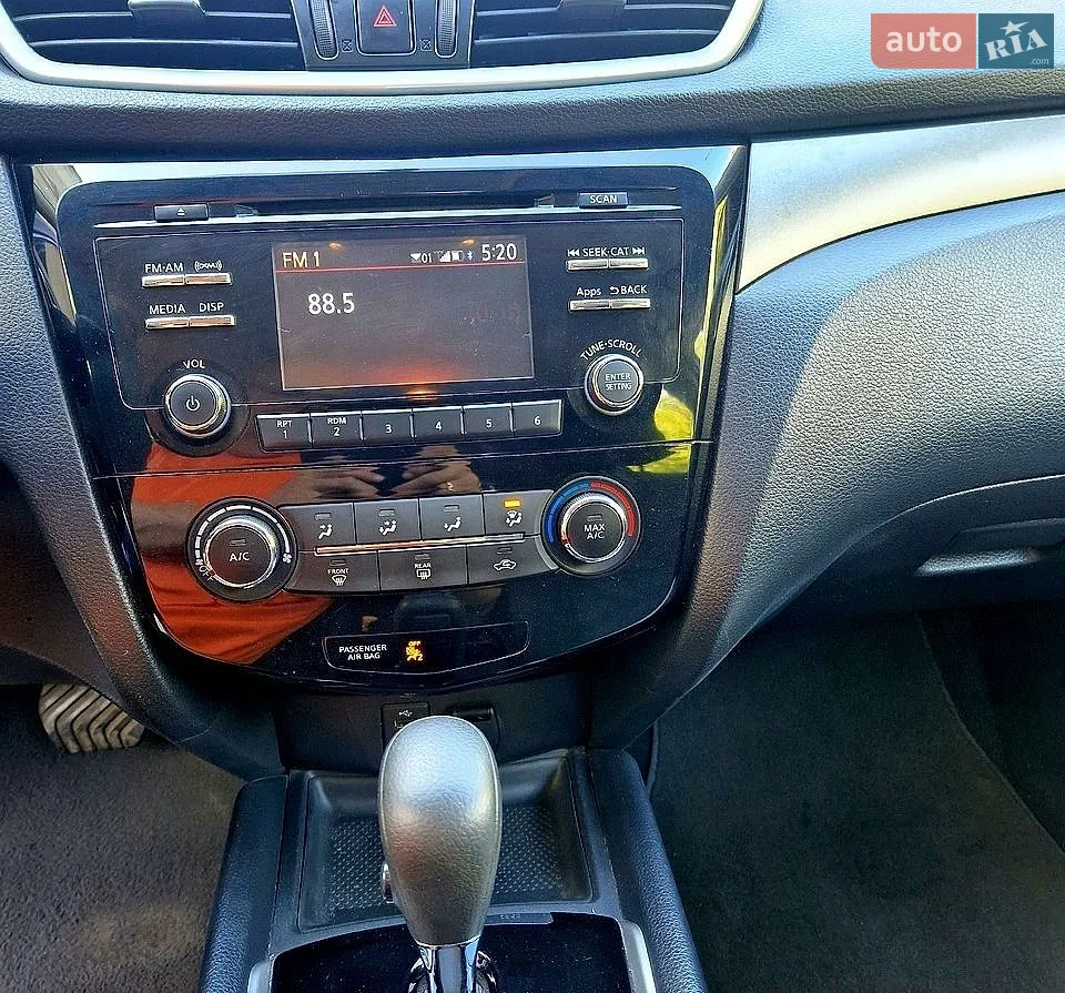 2016 Nissan Rogue - мініатюра 12