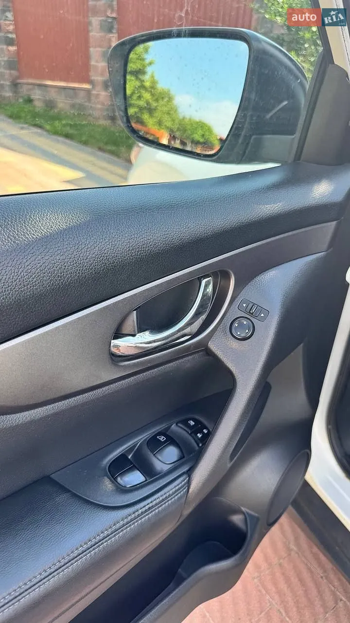 2015 Nissan Rogue - мініатюра 23