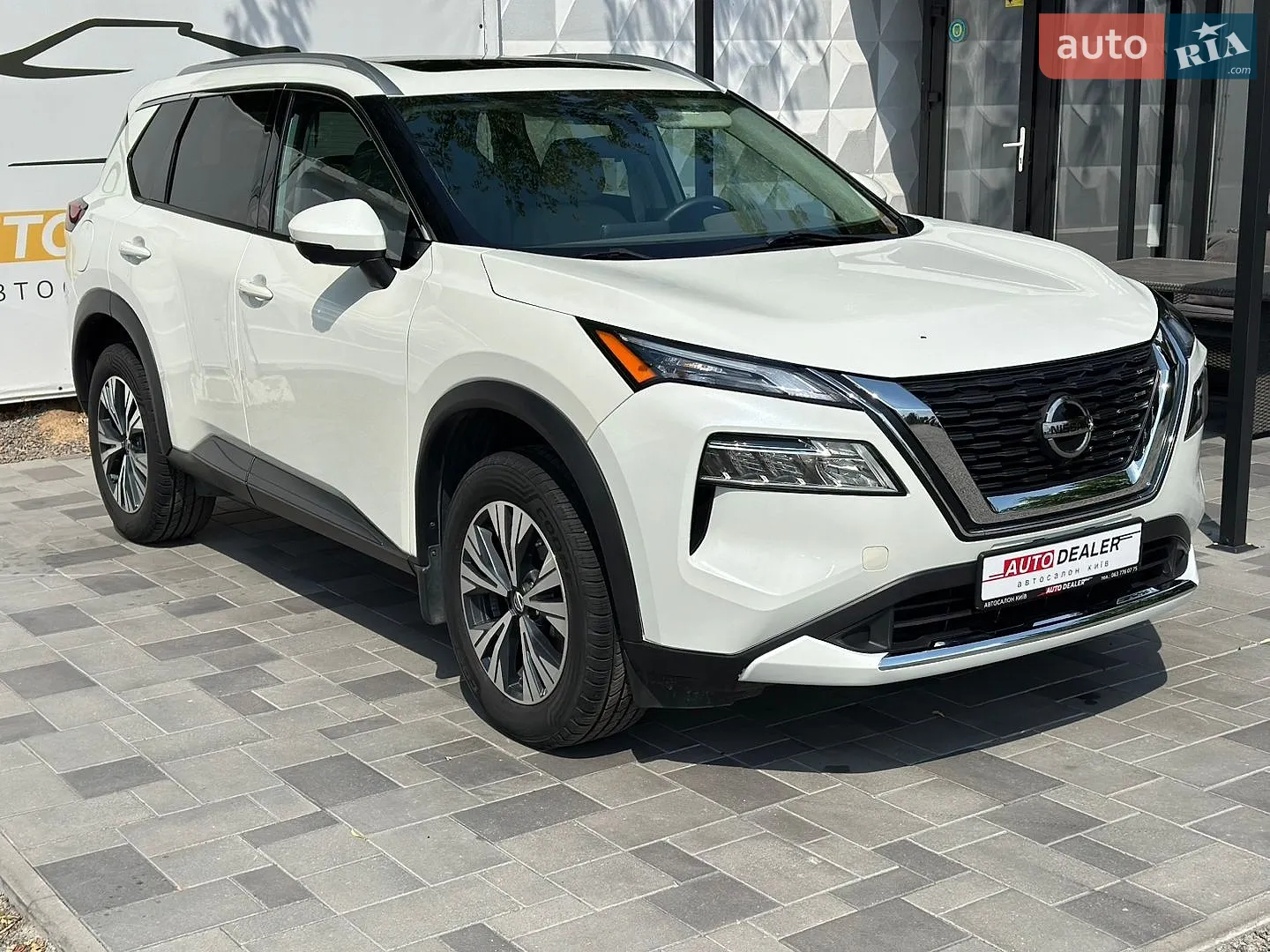 2021 Nissan Rogue - мініатюра 2