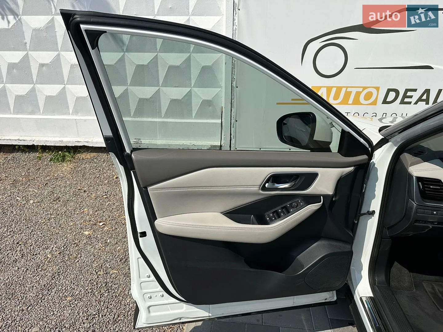 2021 Nissan Rogue - мініатюра 21