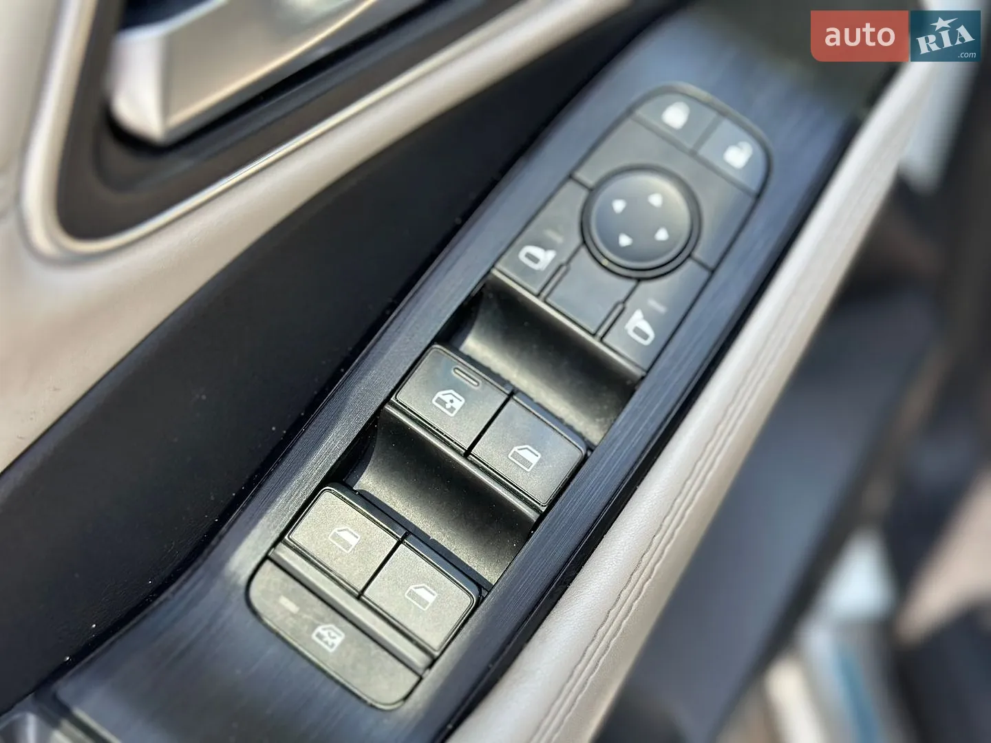2021 Nissan Rogue - мініатюра 23
