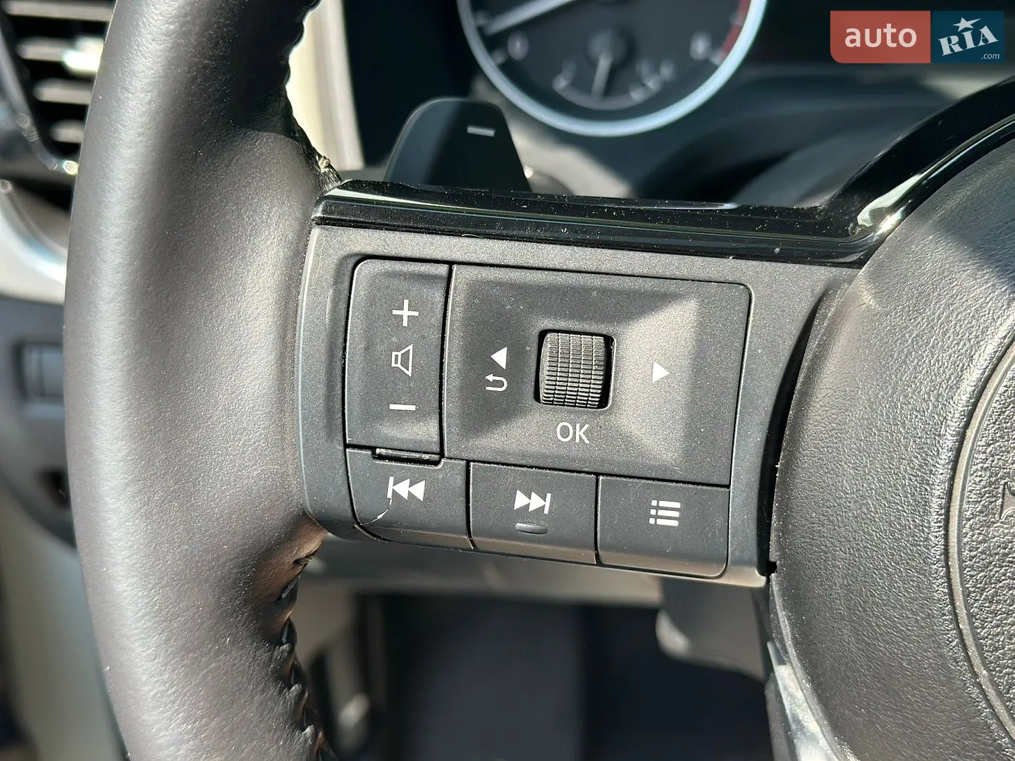 2021 Nissan Rogue - мініатюра 26