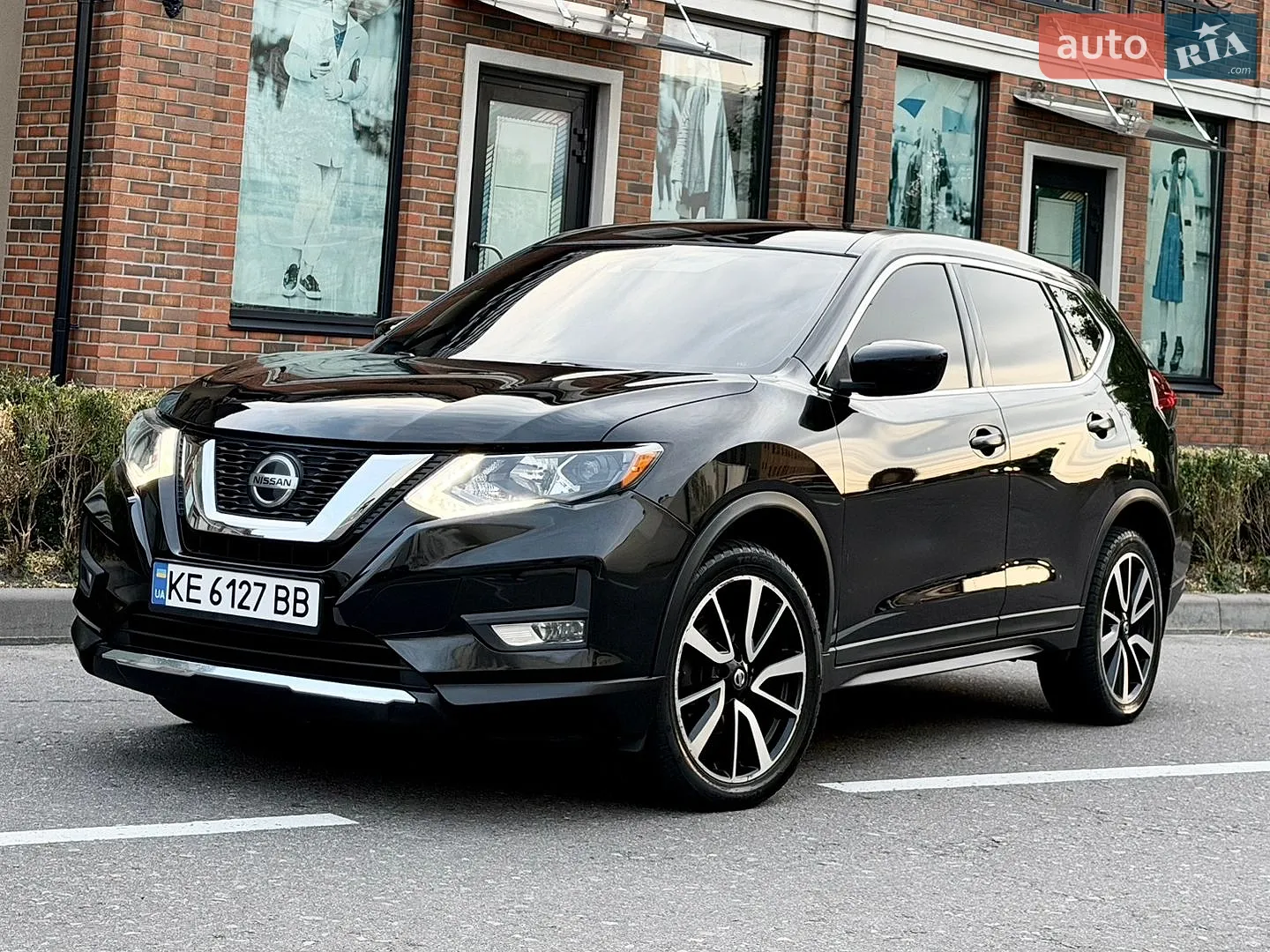 2019 Nissan Rogue - фото 1