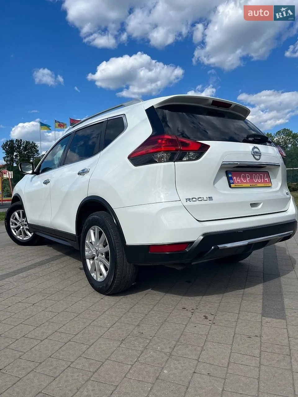 2017 Nissan Rogue - мініатюра 9
