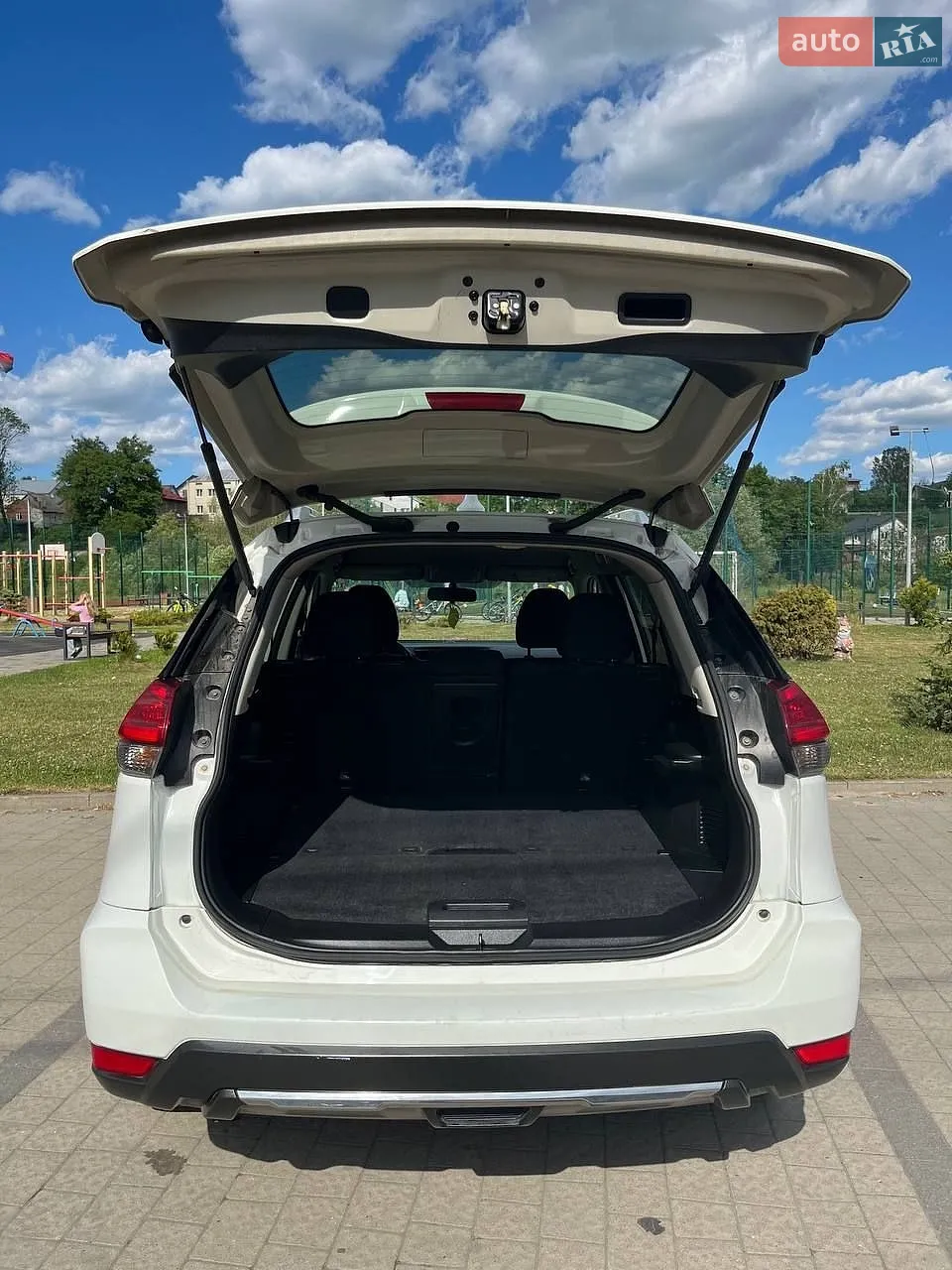 2017 Nissan Rogue - мініатюра 13