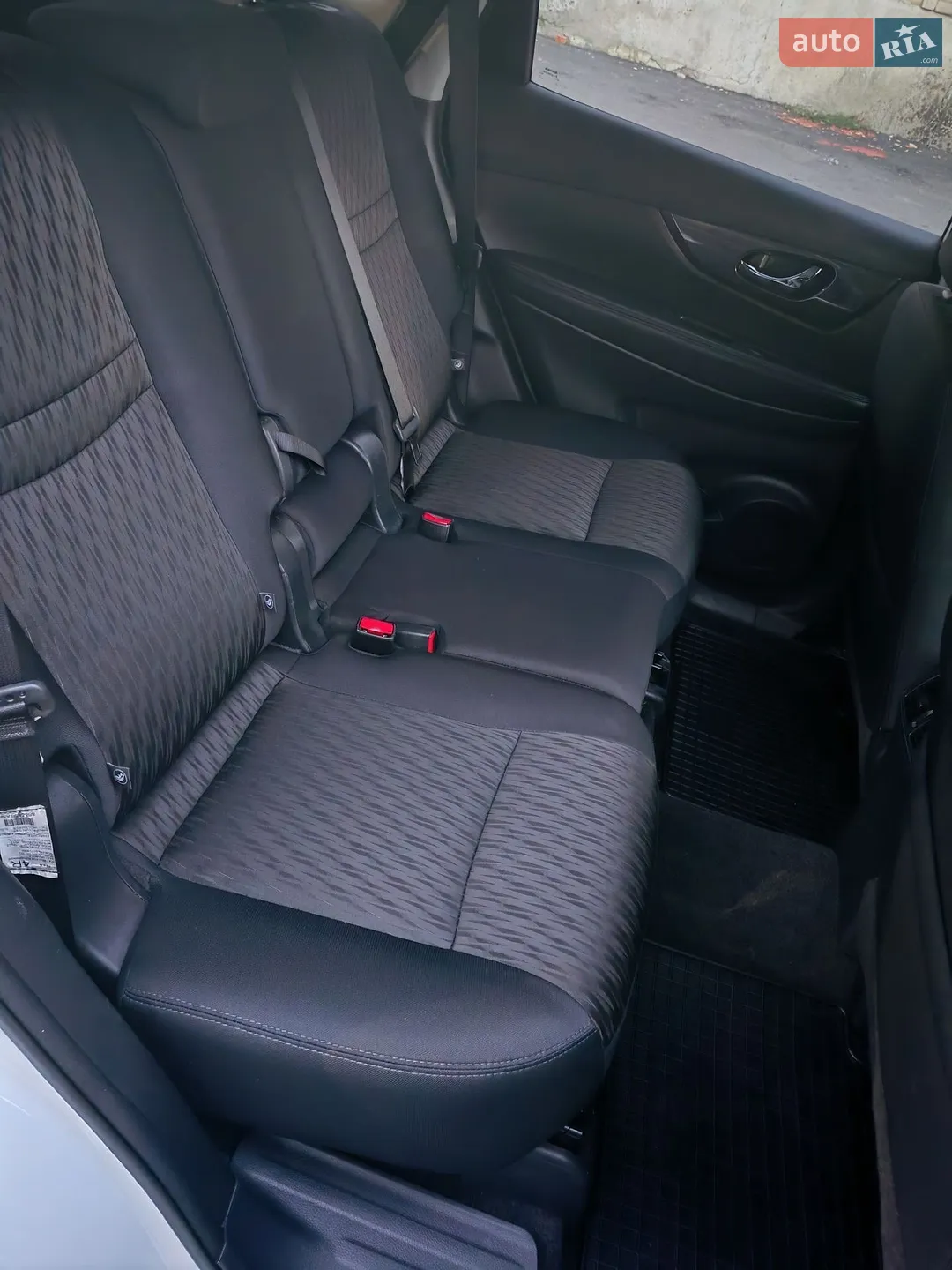 2017 Nissan Rogue - мініатюра 27