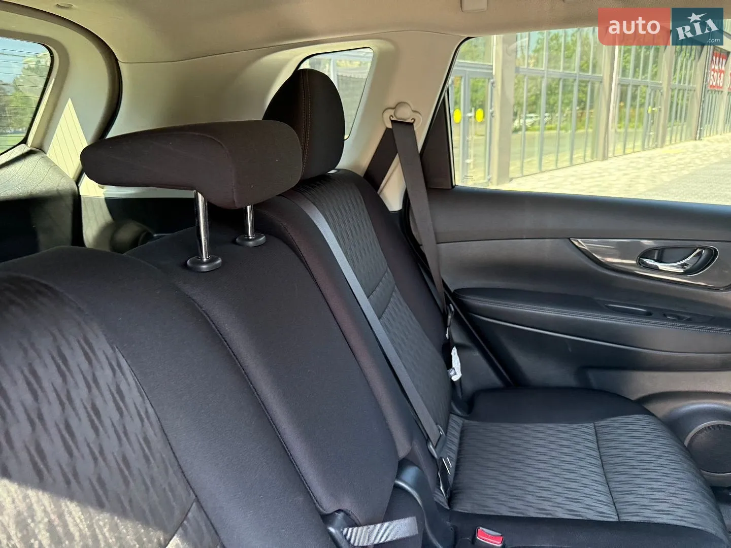 2017 Nissan Rogue - мініатюра 25