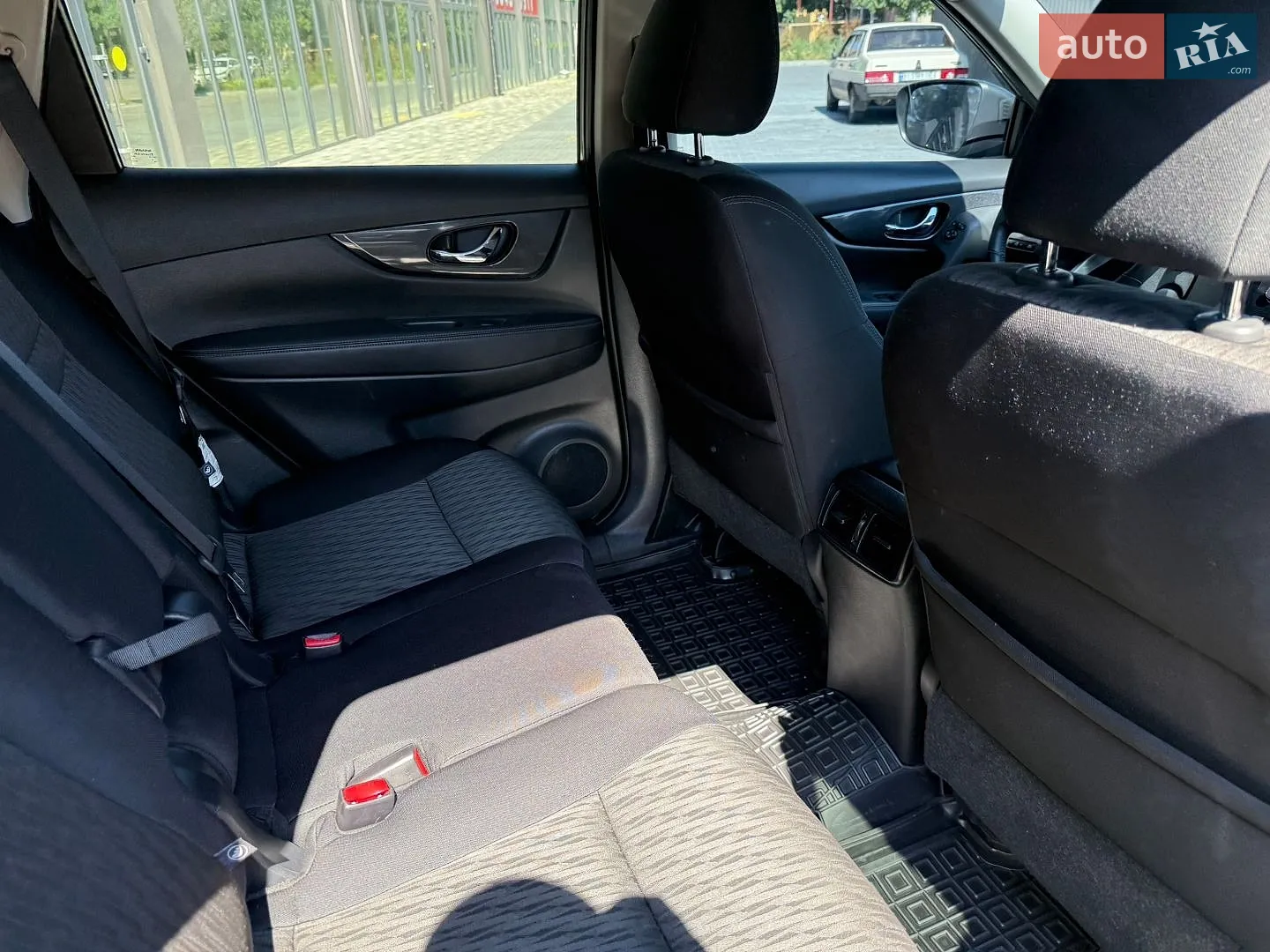 2017 Nissan Rogue - мініатюра 24