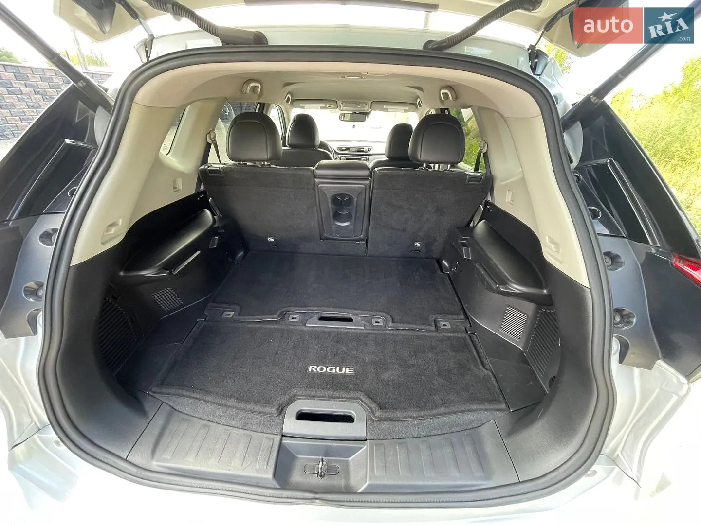 2018 Nissan Rogue - мініатюра 32