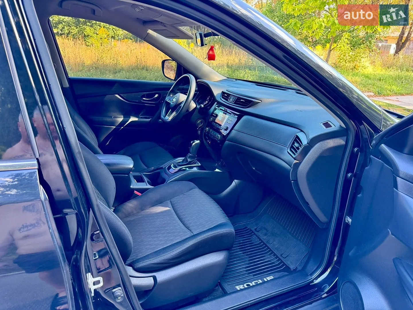 2017 Nissan Rogue - мініатюра 14