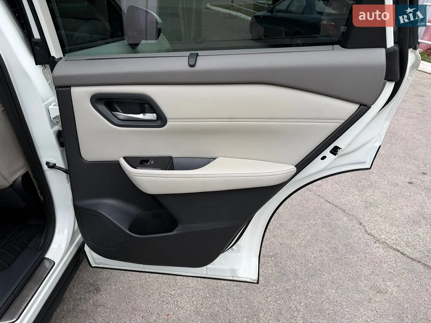 2022 Nissan Rogue - мініатюра 10