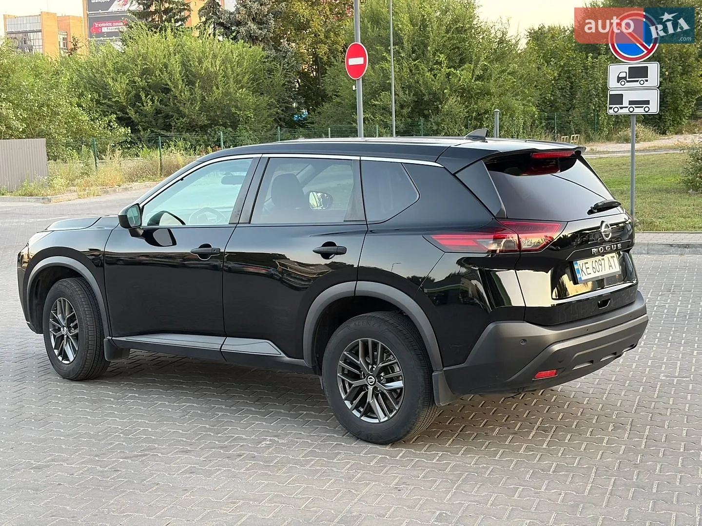 2021 Nissan Rogue - мініатюра 16