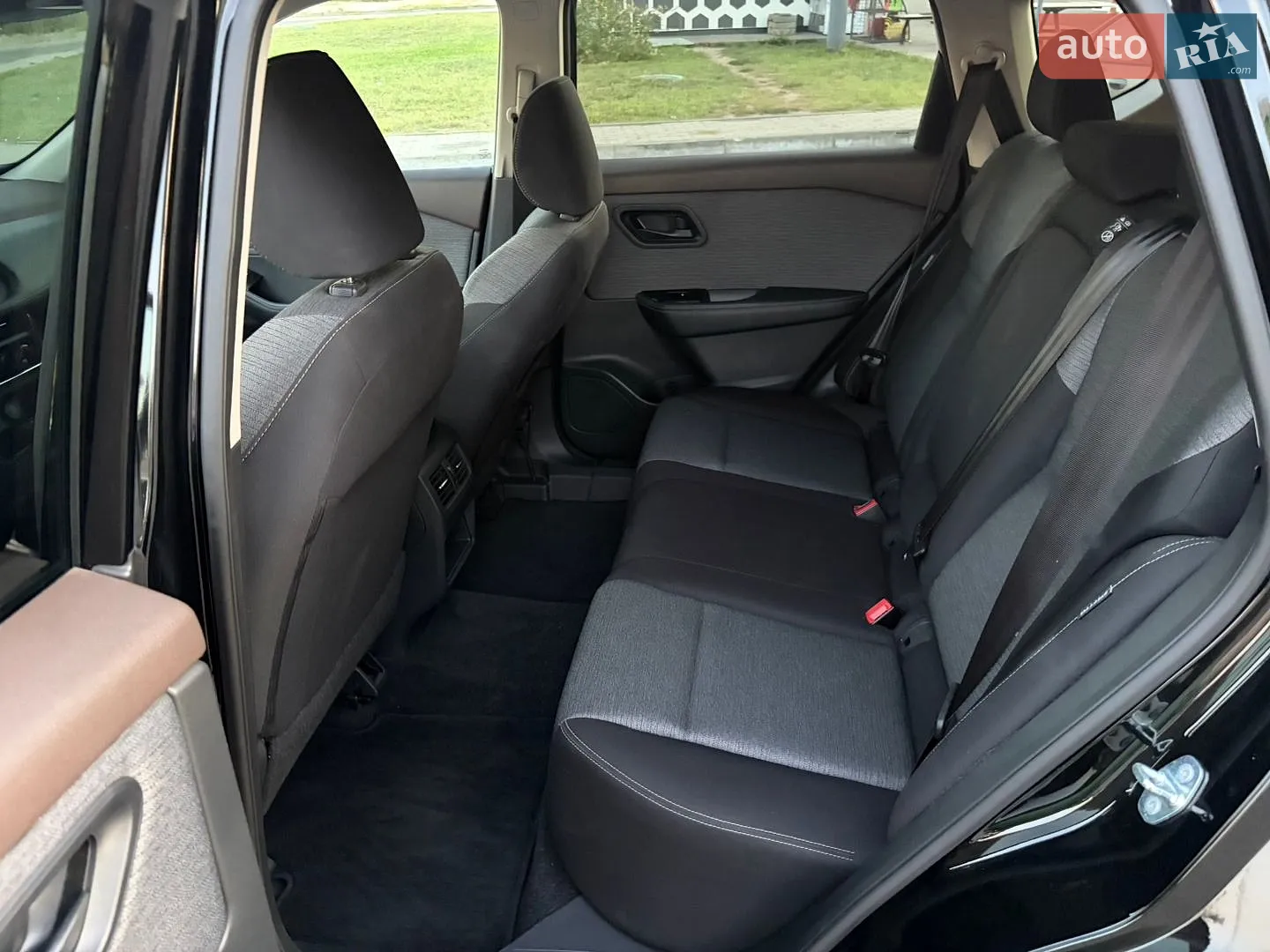 2021 Nissan Rogue - мініатюра 28
