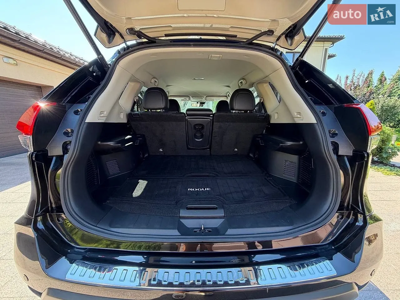 2019 Nissan Rogue - мініатюра 10