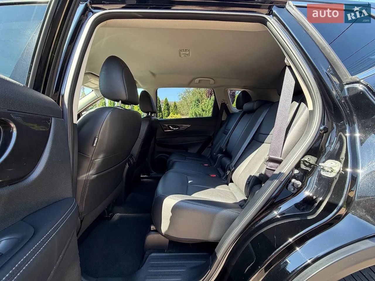 2019 Nissan Rogue - мініатюра 12