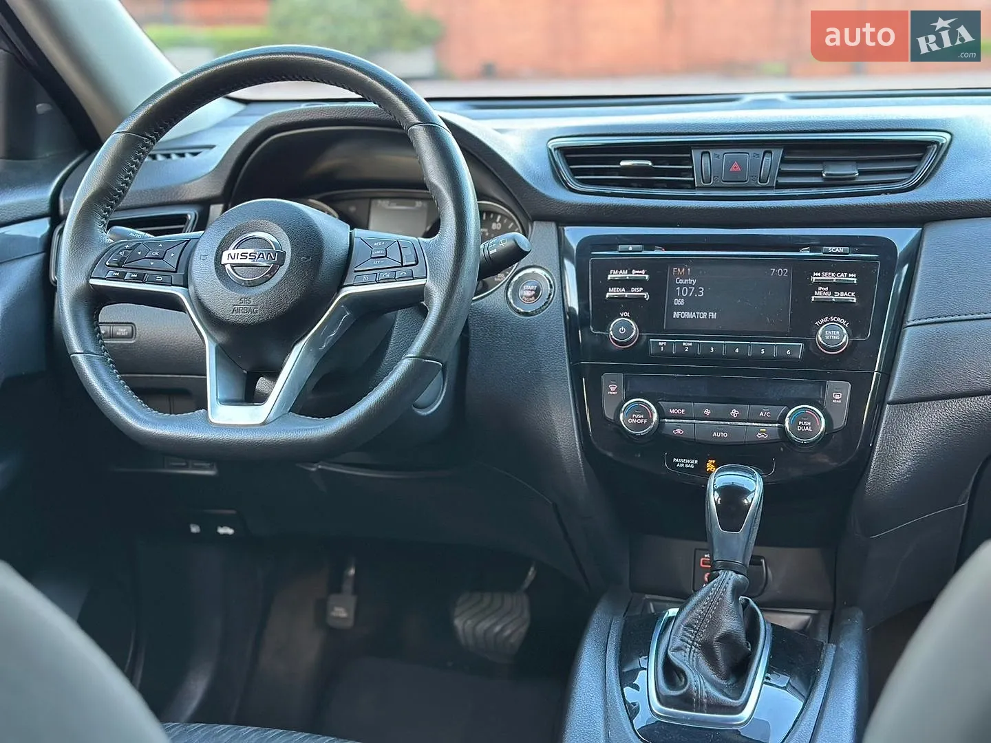 2016 Nissan Rogue - мініатюра 28