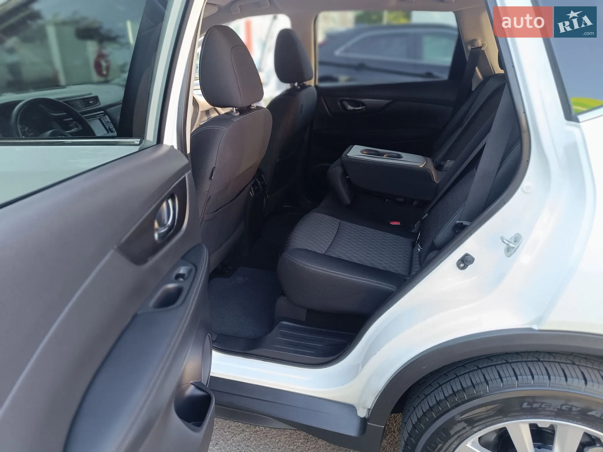 2019 Nissan Rogue - мініатюра 22