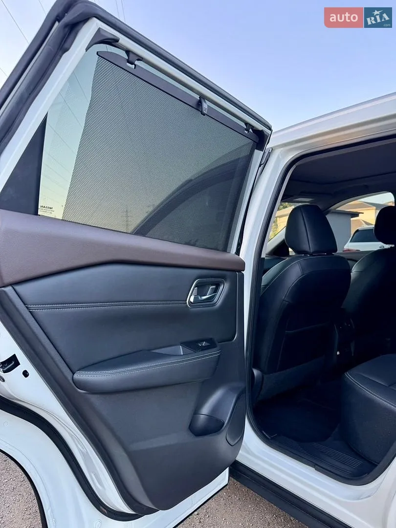 2021 Nissan Rogue - мініатюра 14