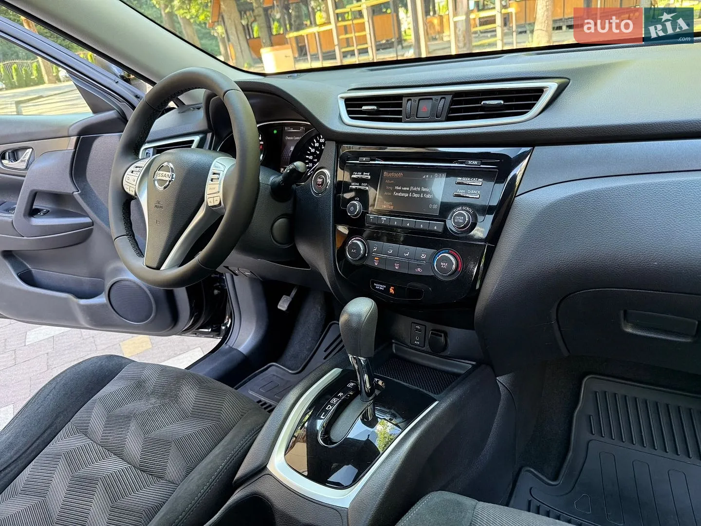 2015 Nissan Rogue - мініатюра 126