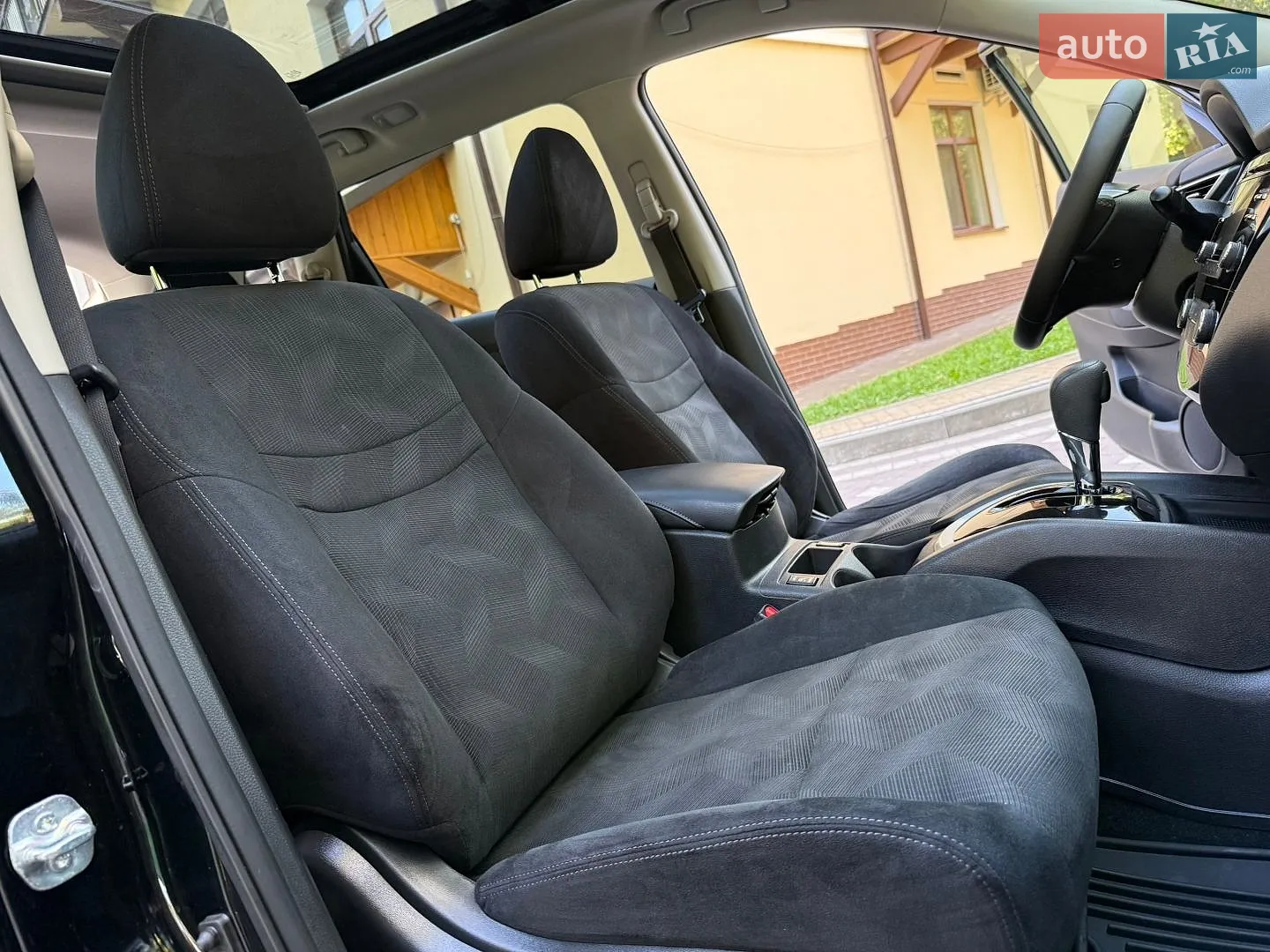 2015 Nissan Rogue - мініатюра 134