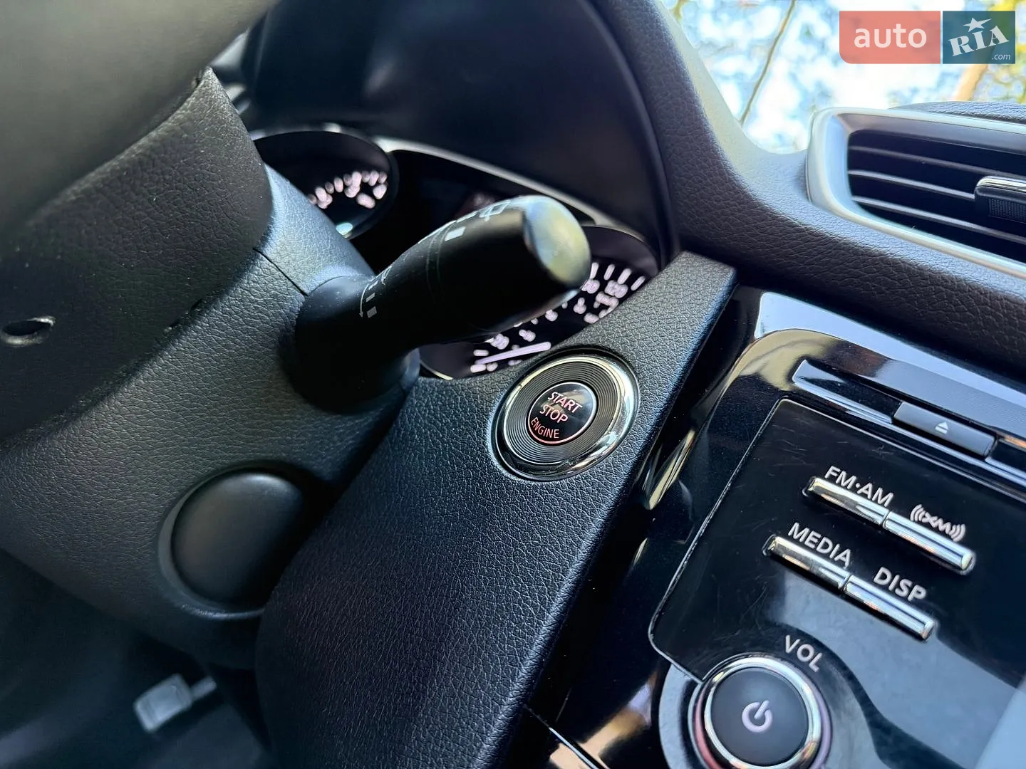 2015 Nissan Rogue - мініатюра 147