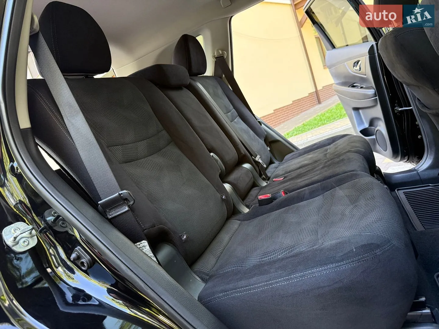 2015 Nissan Rogue - мініатюра 161