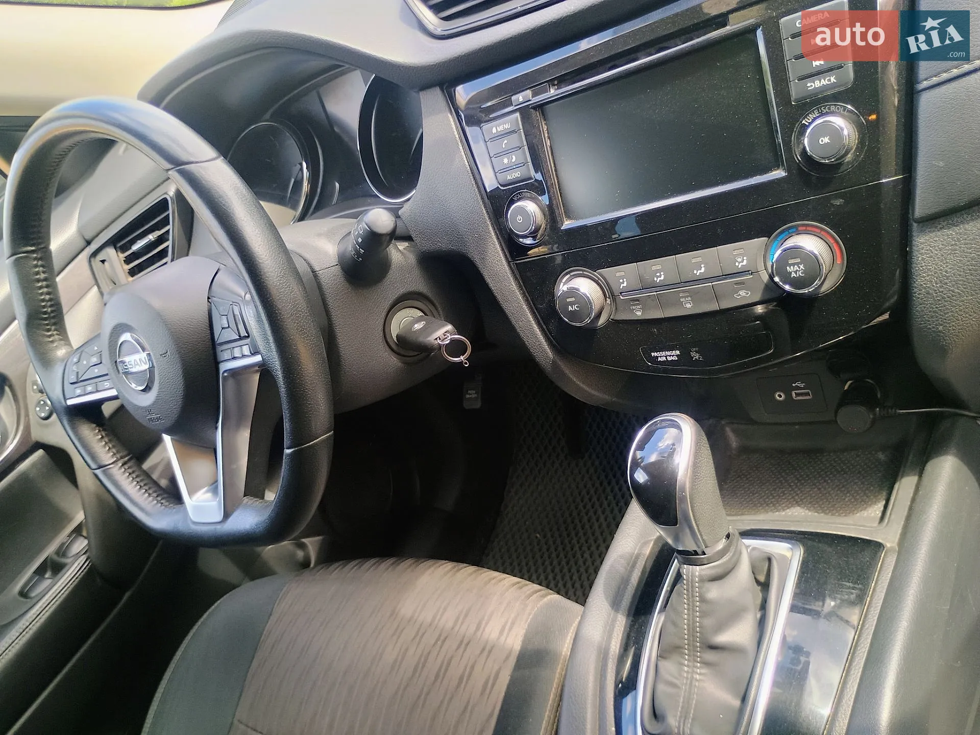 2019 Nissan Rogue - мініатюра 10