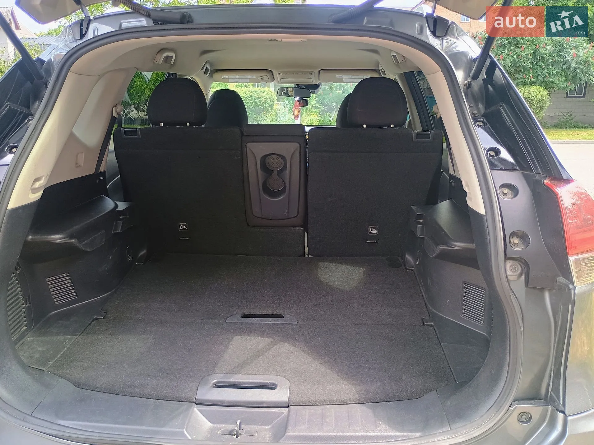 2019 Nissan Rogue - мініатюра 12