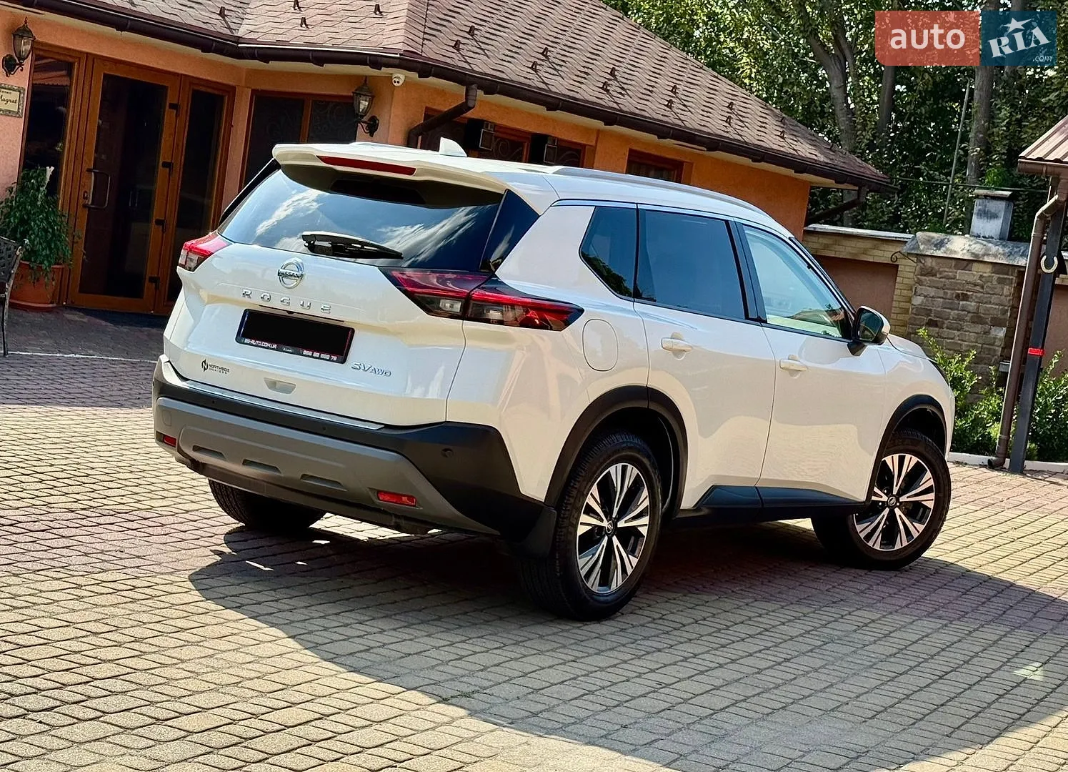2021 Nissan Rogue - мініатюра 2