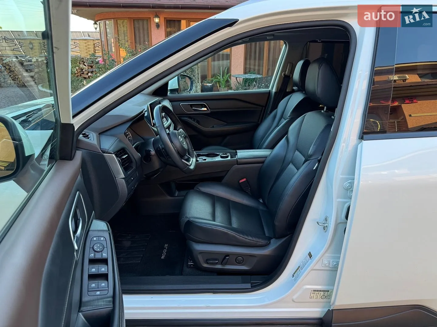2021 Nissan Rogue - мініатюра 31