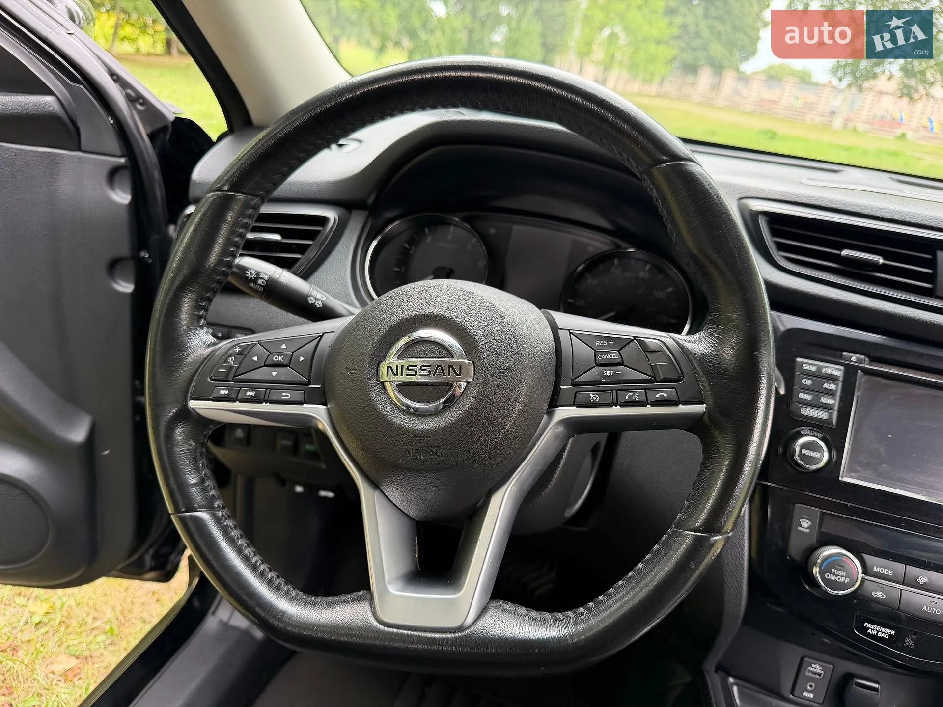 2017 Nissan Rogue - мініатюра 42