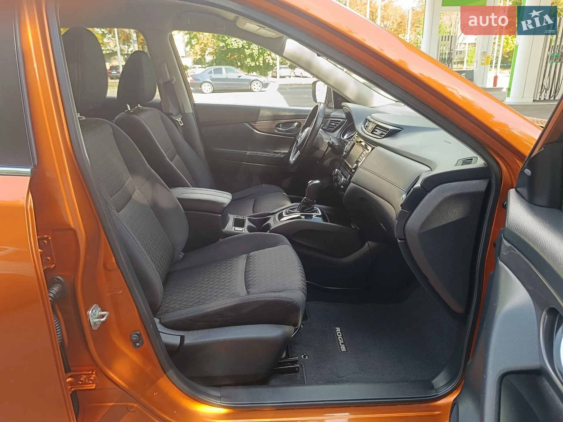 2019 Nissan Rogue - мініатюра 21