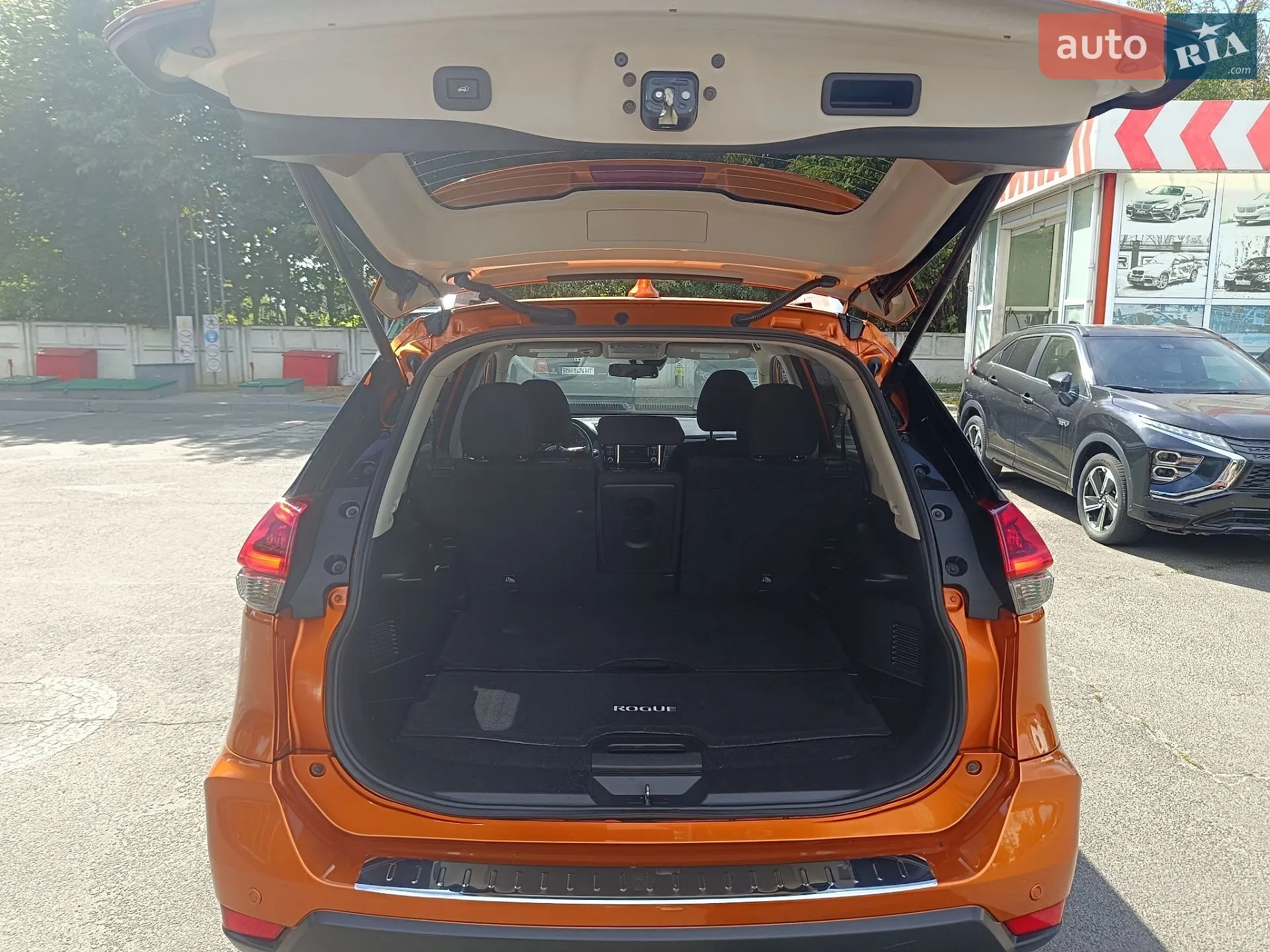 2019 Nissan Rogue - мініатюра 16
