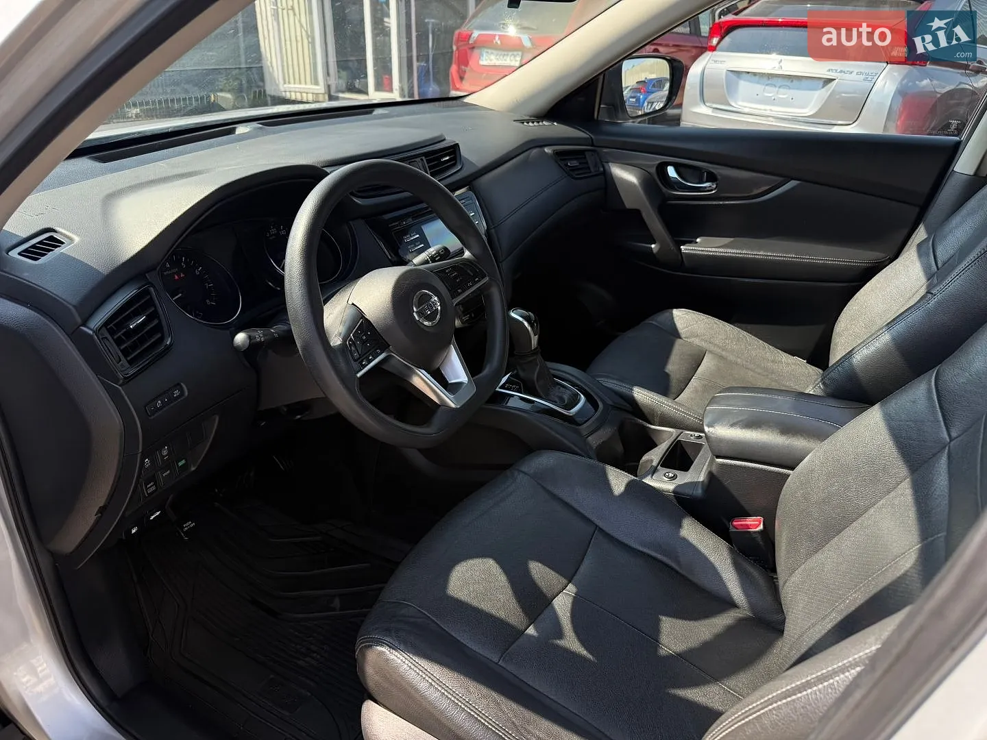 2017 Nissan Rogue - мініатюра 13