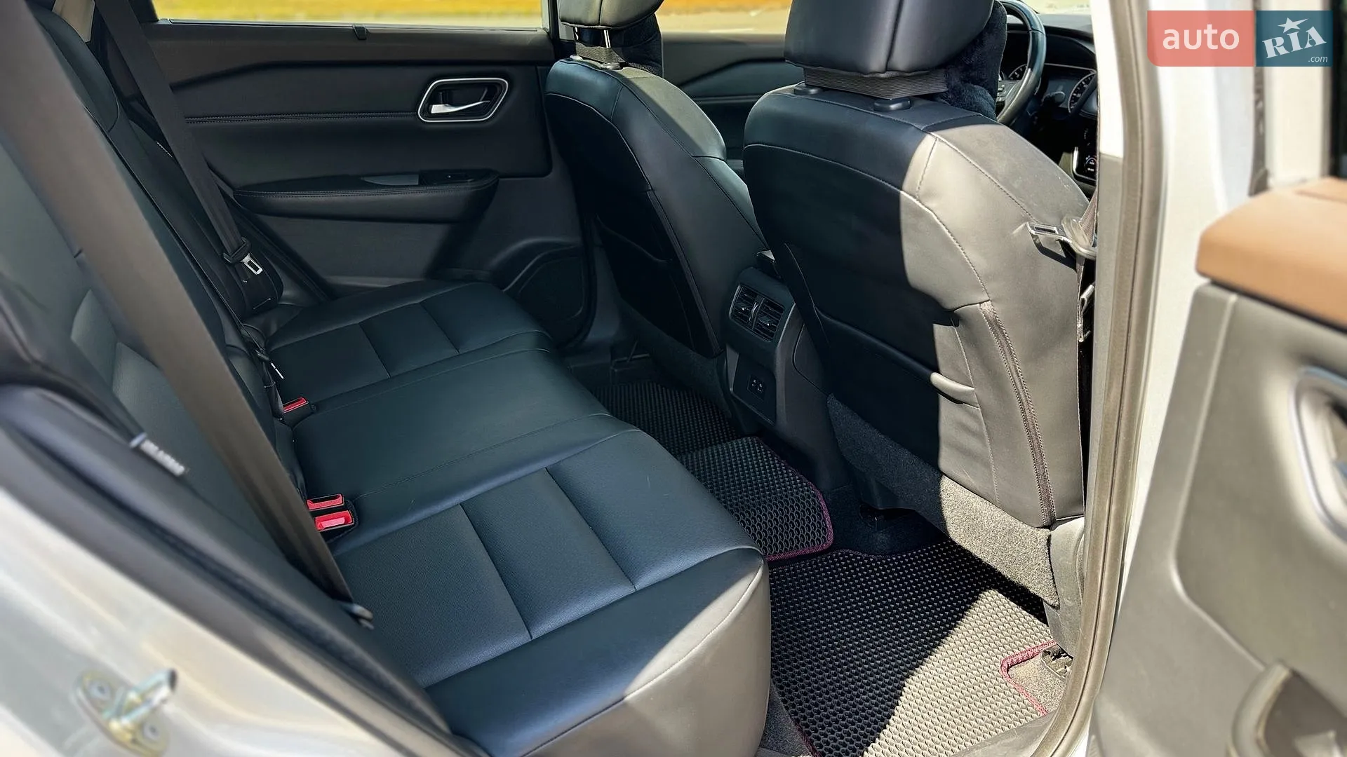 2020 Nissan Rogue - мініатюра 21