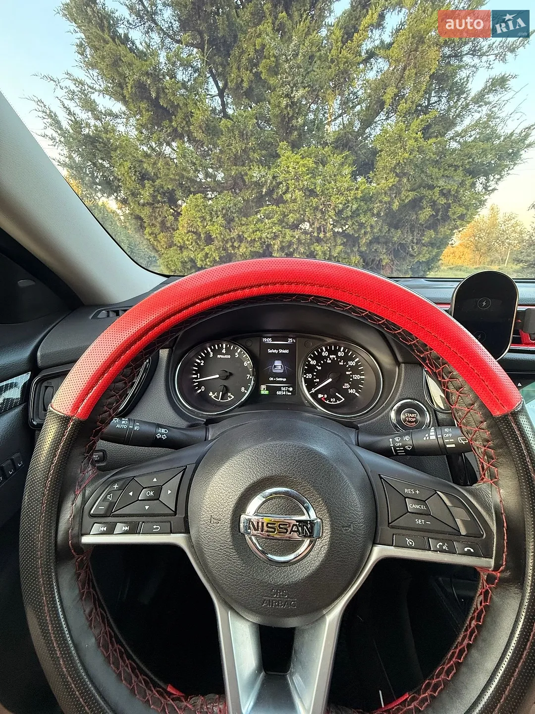 2017 Nissan Rogue - мініатюра 2