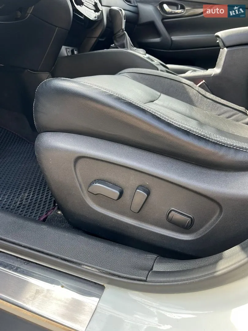 2016 Nissan Rogue - мініатюра 17