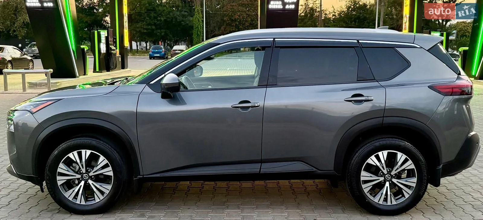 2021 Nissan Rogue - мініатюра 13