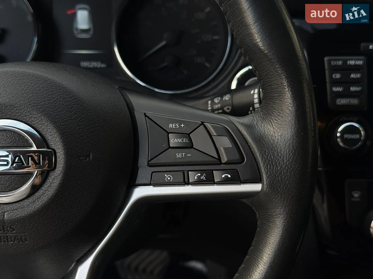 2017 Nissan Rogue - мініатюра 29
