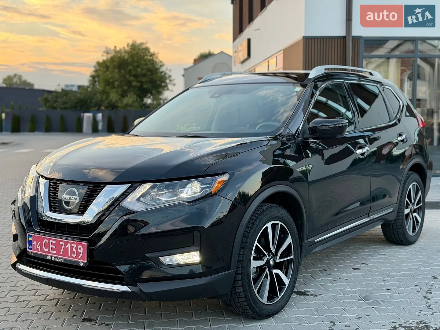 2017 Nissan Rogue - мініатюра 4