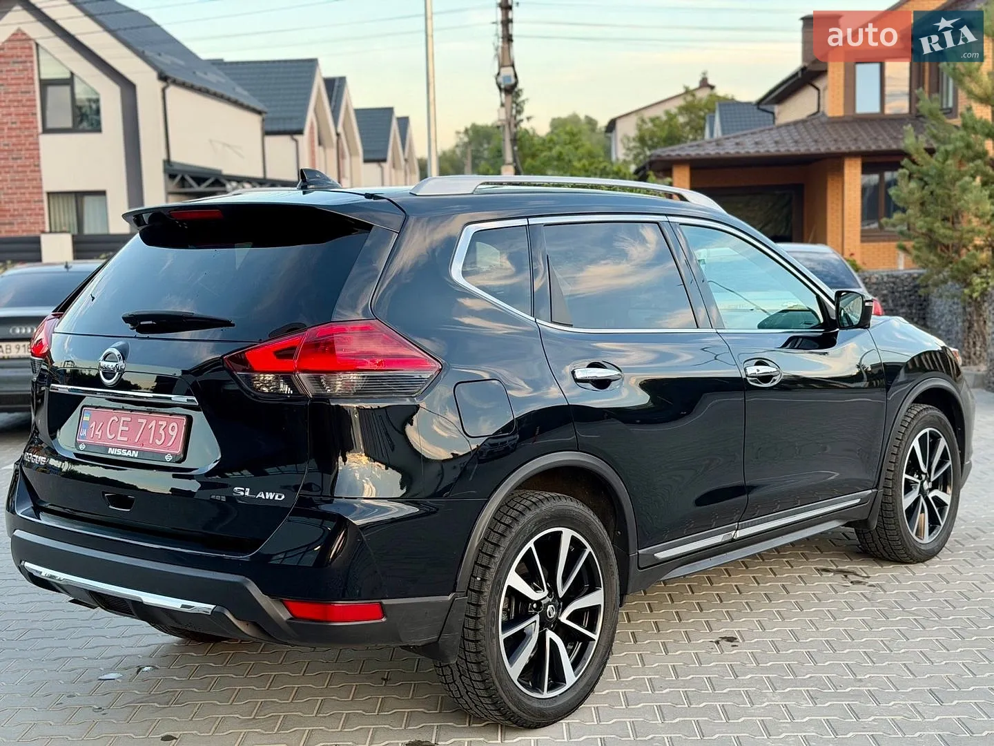 2017 Nissan Rogue - мініатюра 13