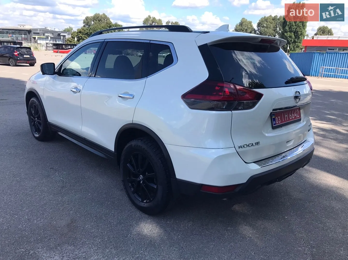 2018 Nissan Rogue - мініатюра 3